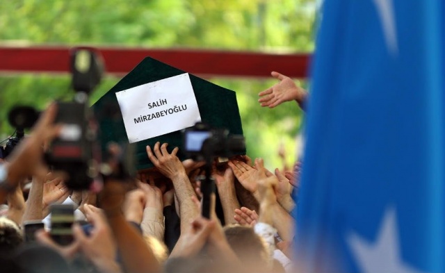 Salih Mirzabeyoğlu'nun Cenazesinden Fotoğraflar