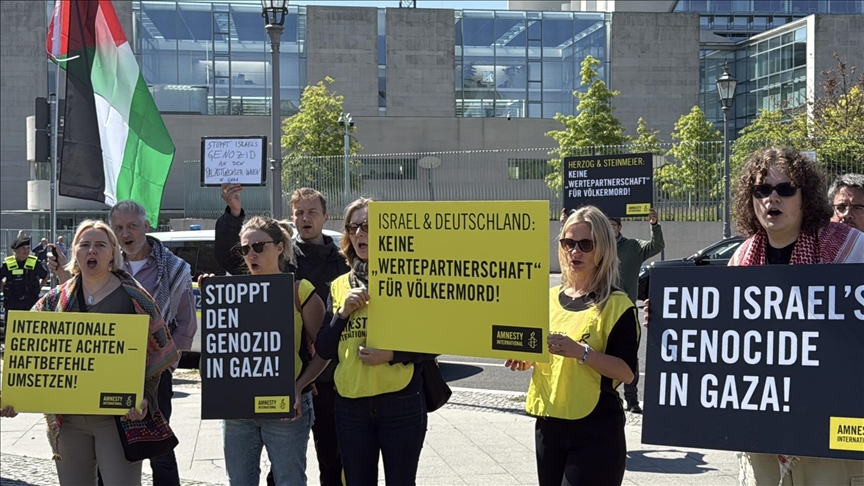 Berlin'de İsrail Cumhurbaşkanı Herzog'un Ziyareti Protesto Edildi