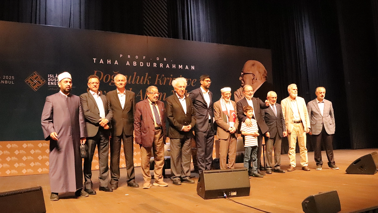 Taha Abdurrahman İstanbul’da Konuştu! “Doğruluk Krizi Ve Siyasal Aklın Yakıcı İmtihanı”2