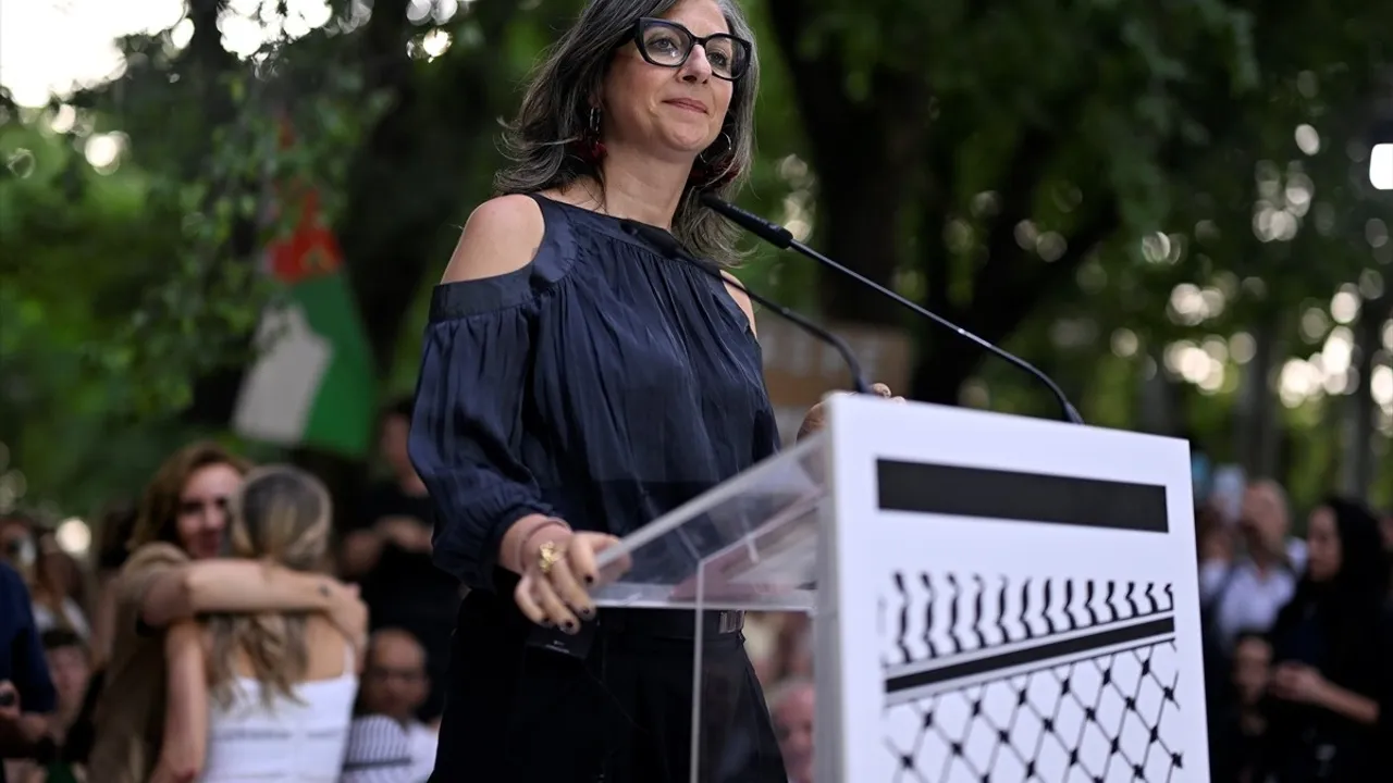 Bm Filistin Ozel Raportoru Francesca Albanese Ispanya Da Gazze Icin Eylemde Bulundu 1200 601376