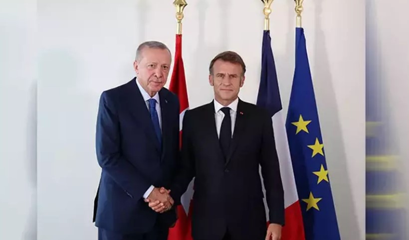 M A C R O N E R D O G A N