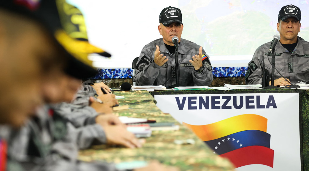 Venezuela Savunma Bakanı Vladimir Padrino López (Ortada), Abd'nin Tehditleri Altında Ülkenin Karayipler'deki La Orchila Adasında