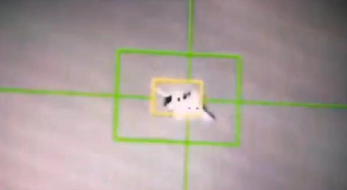 İran: Keşm Adası'nın güneyinde gelişmiş bir savaş uçağı düşürdük