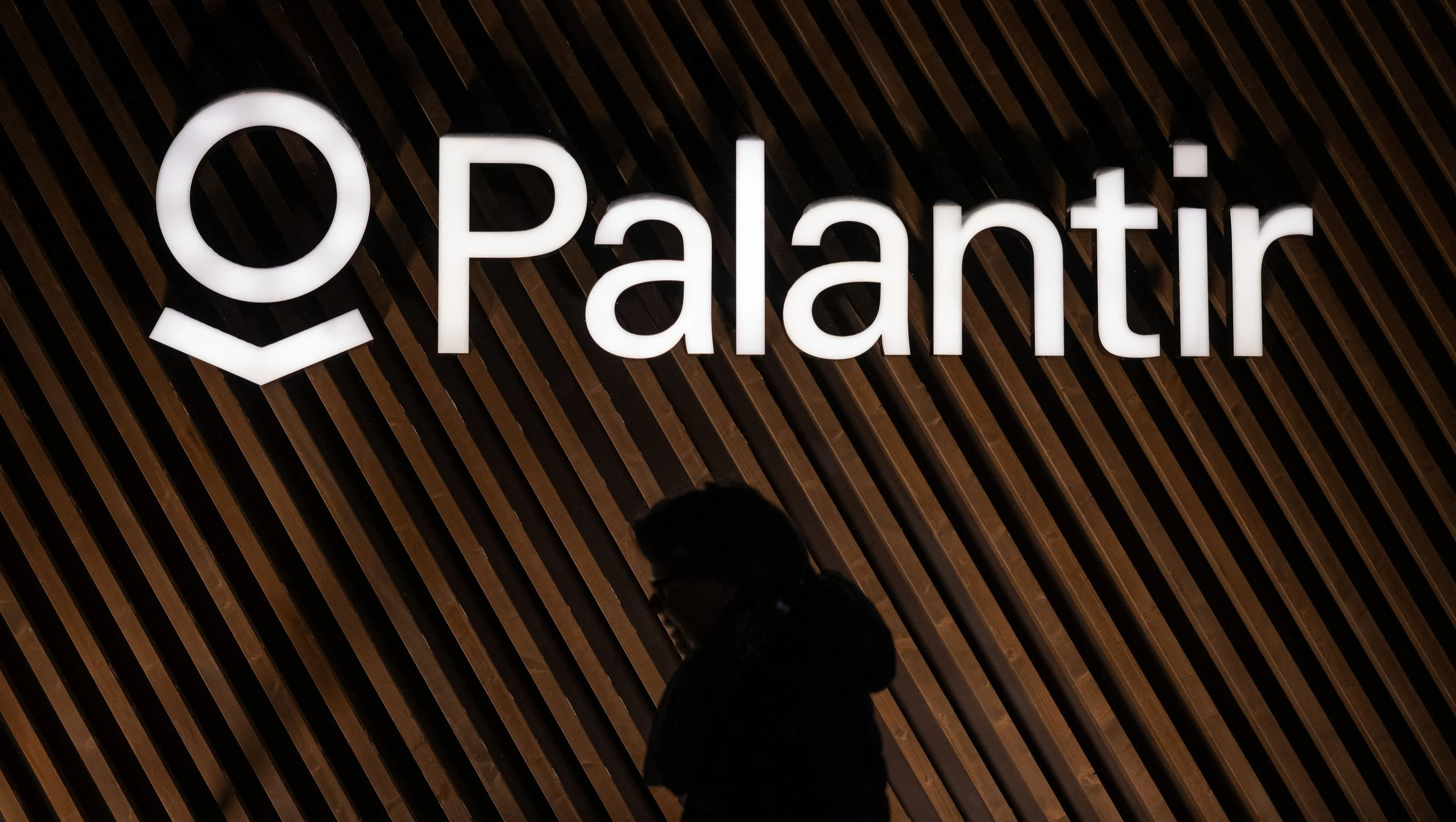 ABD'nin 'karanlık teknoloji' devinden manifesto: Yapay zeka caydırıcılığı çağı başladı