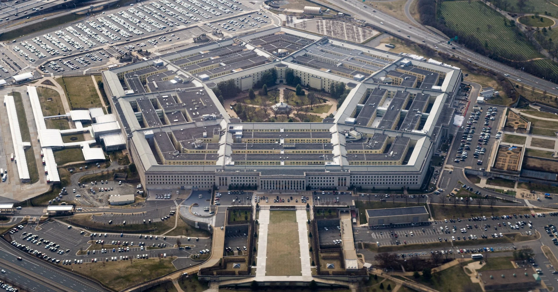 Pentagon'dan rekor bütçe talebi