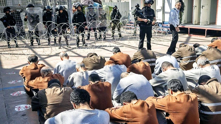 Terörist Yahudilere işkence ve taciz az geldi! Filistinli eseriler idam yolu açıldı!