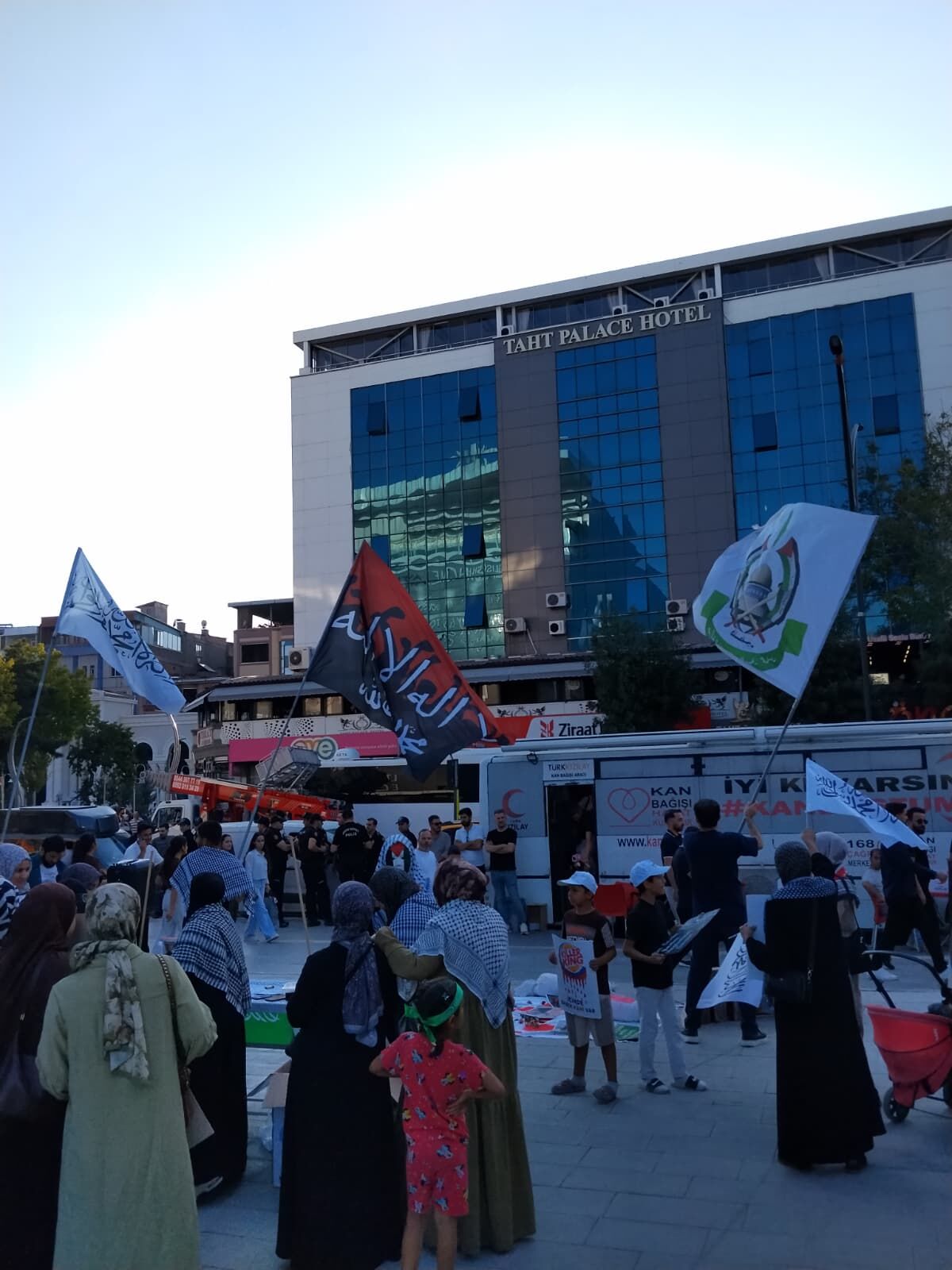 Van’da İsrail’e karşı boykot nöbeti