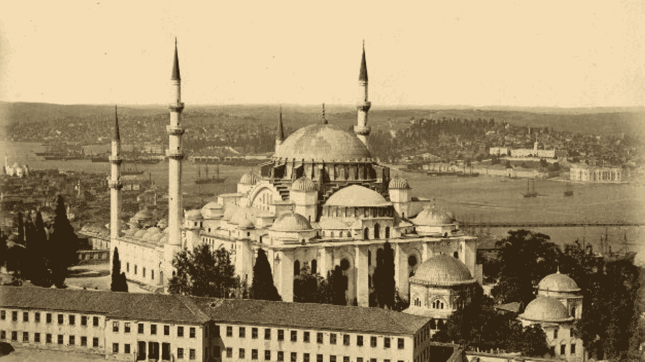 “Dinî ıslahat” adı altında camilere kilise düzeni