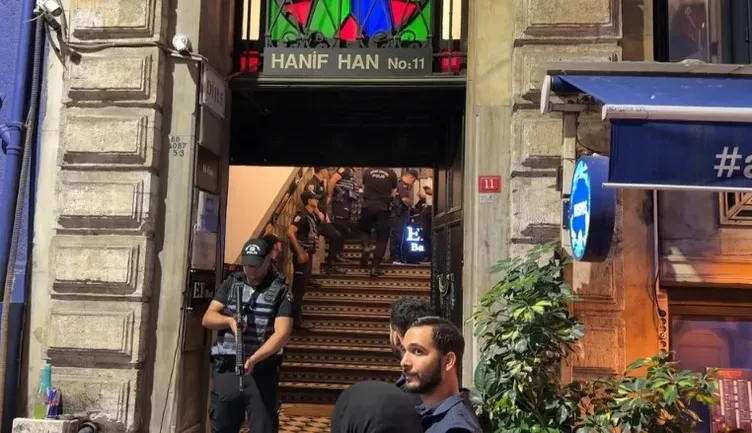 Sapkın derneklere operasyon! Yurt dışından destek alıyorlarmış