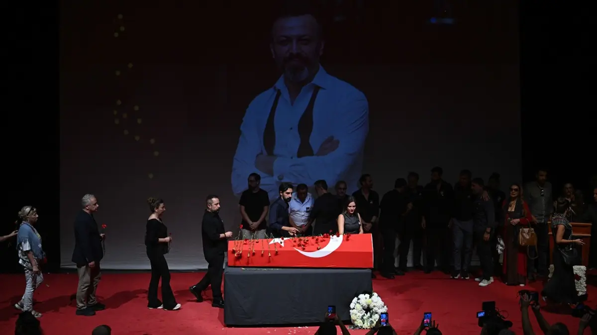 "Allah rahmet eylesin" demeye utanan müstağrip sanatçı tayfası
