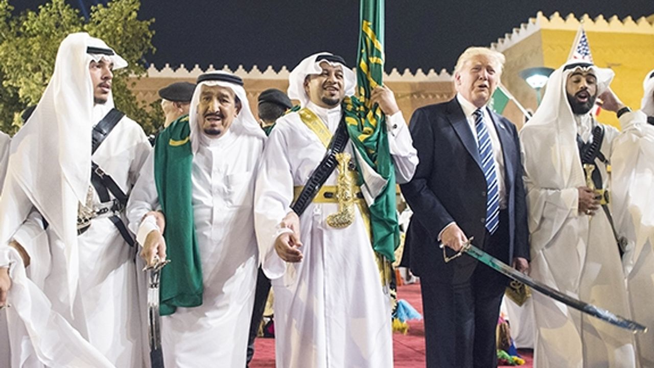 Suudi Arabistan Laikliğin Eşiğinde