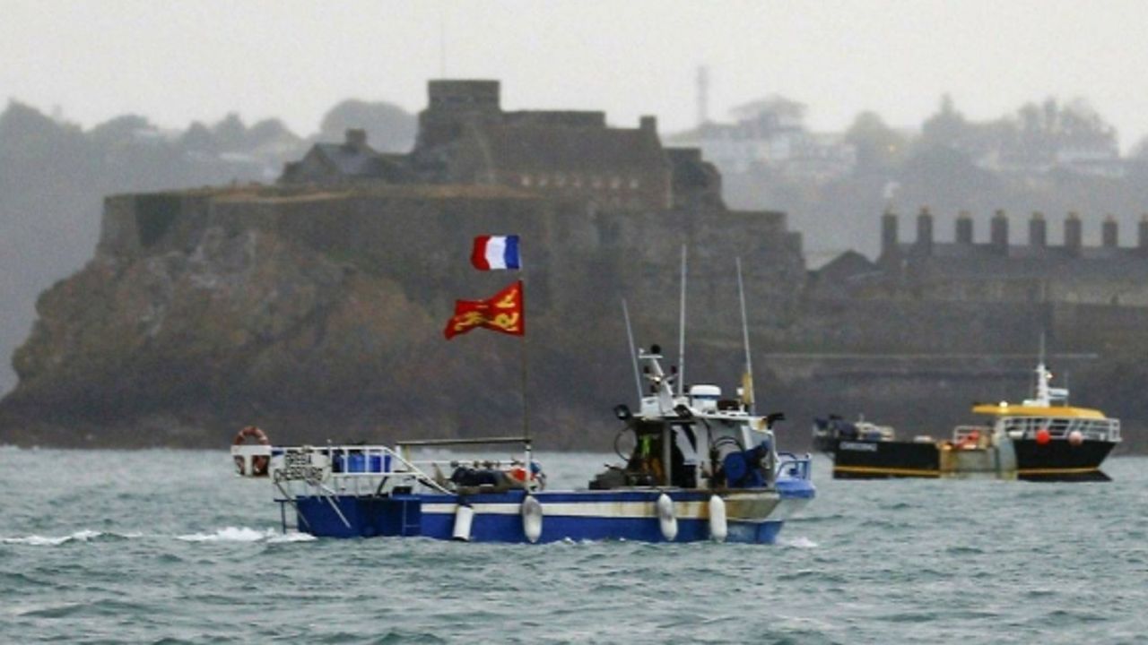 Fransa balıkçı krizi sebebiyle İngiltere'ye karşı önlem alacak