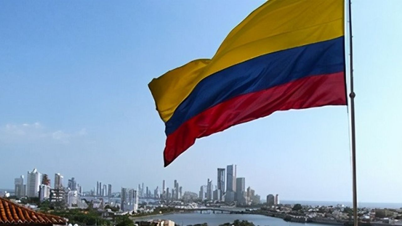 Kolombiya faiz artırma kararı aldı