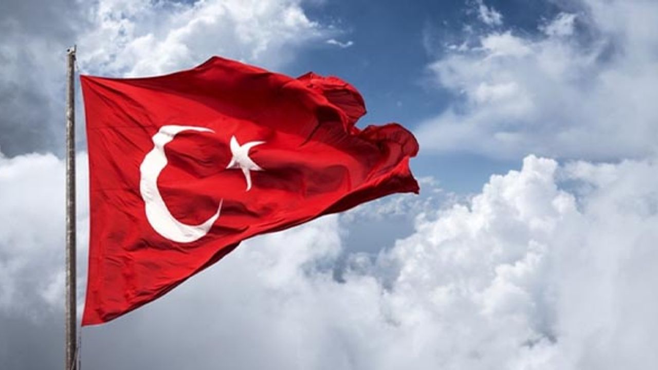 Türkiye için tek çare tam anlamıyla İslam olmak