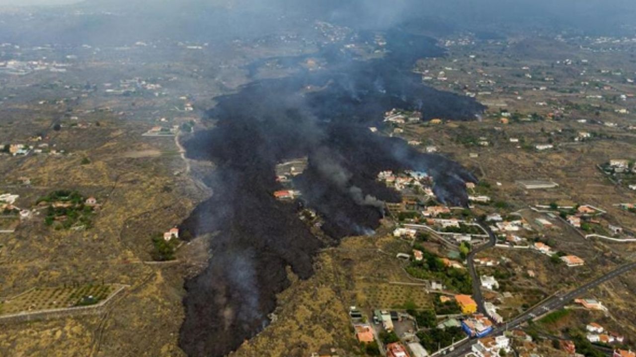 La Palma Adası’ndaki yanardağ patlaması 3 ay sonra durdu