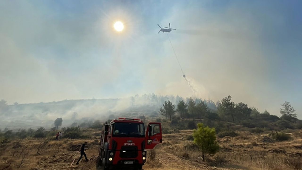 Mersin’deki orman yangınına müdahale sürüyor