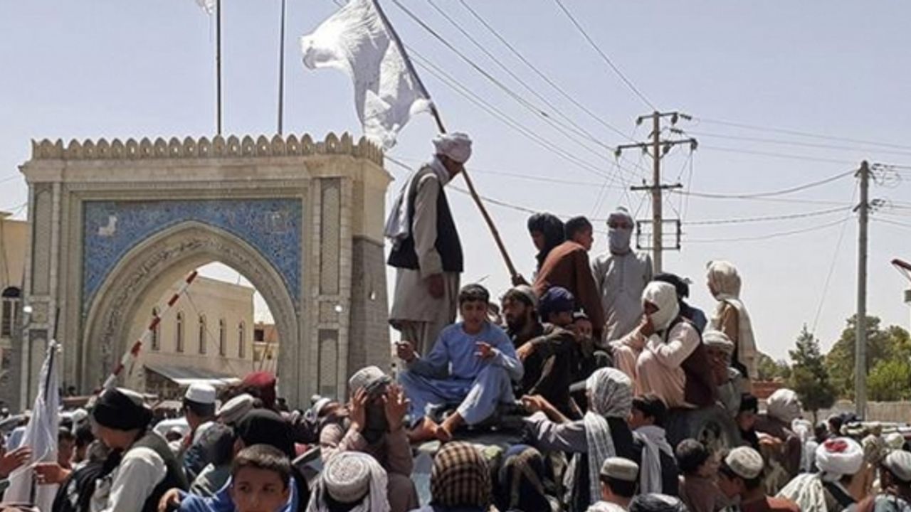 Afganistan İslâm Emirliği ülkede enflasyonu düşürdü; yolsuzluk da azaldı