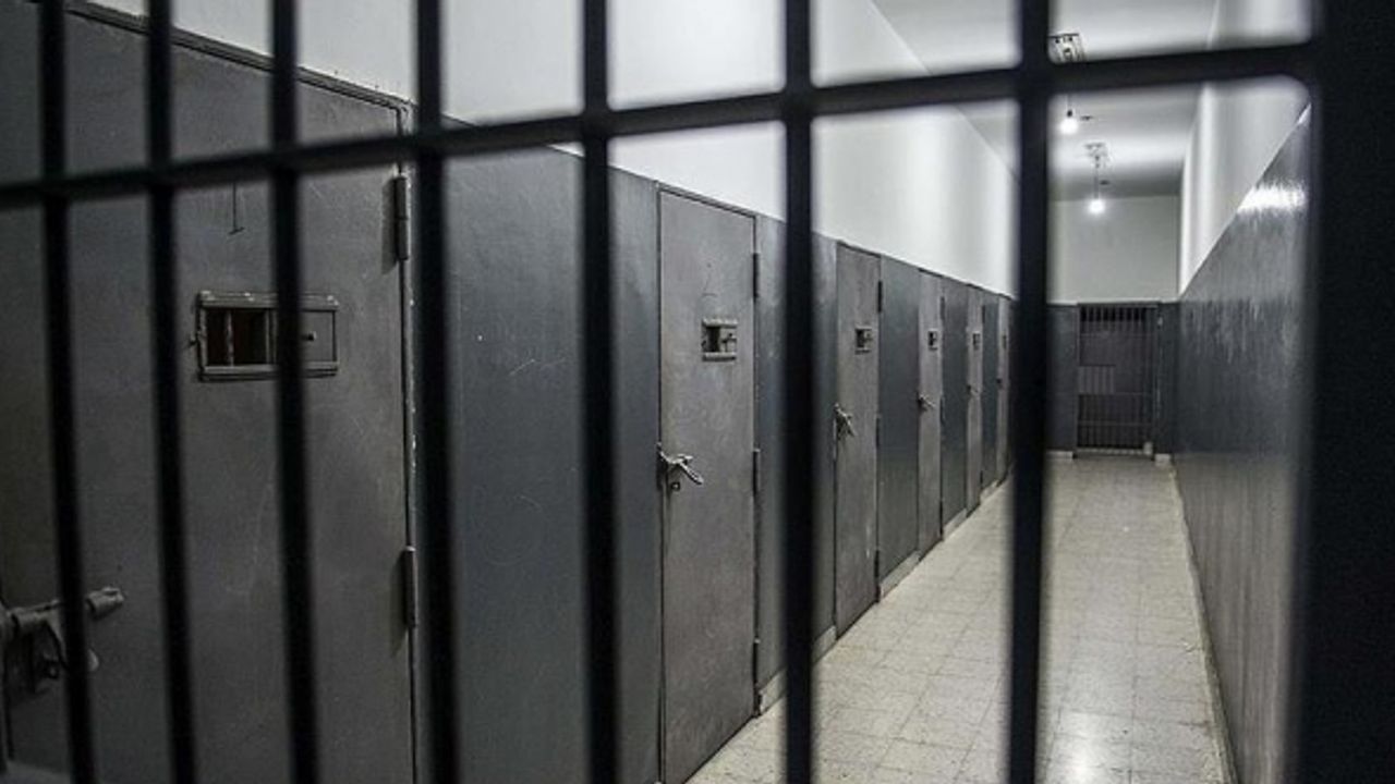 El Salvador'da Amerika kıtasının en büyük hapishanesi açıldı