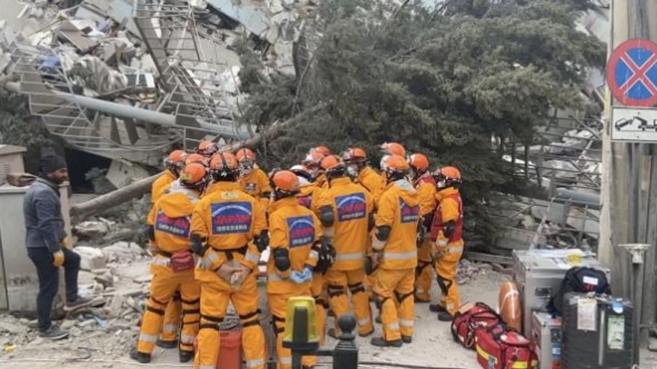 Japon arama-kurtarma ekipleri AFAD'la birlikte hareket ediyor