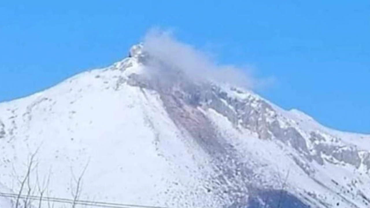 Kahramanmaraş Göksun'da dağ yanıyor