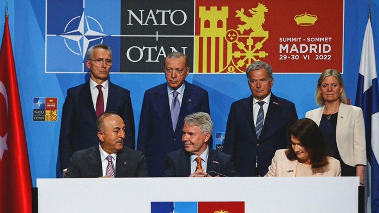 The Economist: Türkiye, İsveç’i NATO’da veto etme hakkını elde etti