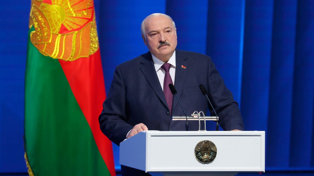 Lukaşenko: Belarus'un nükleer silaha ihtiyacı var