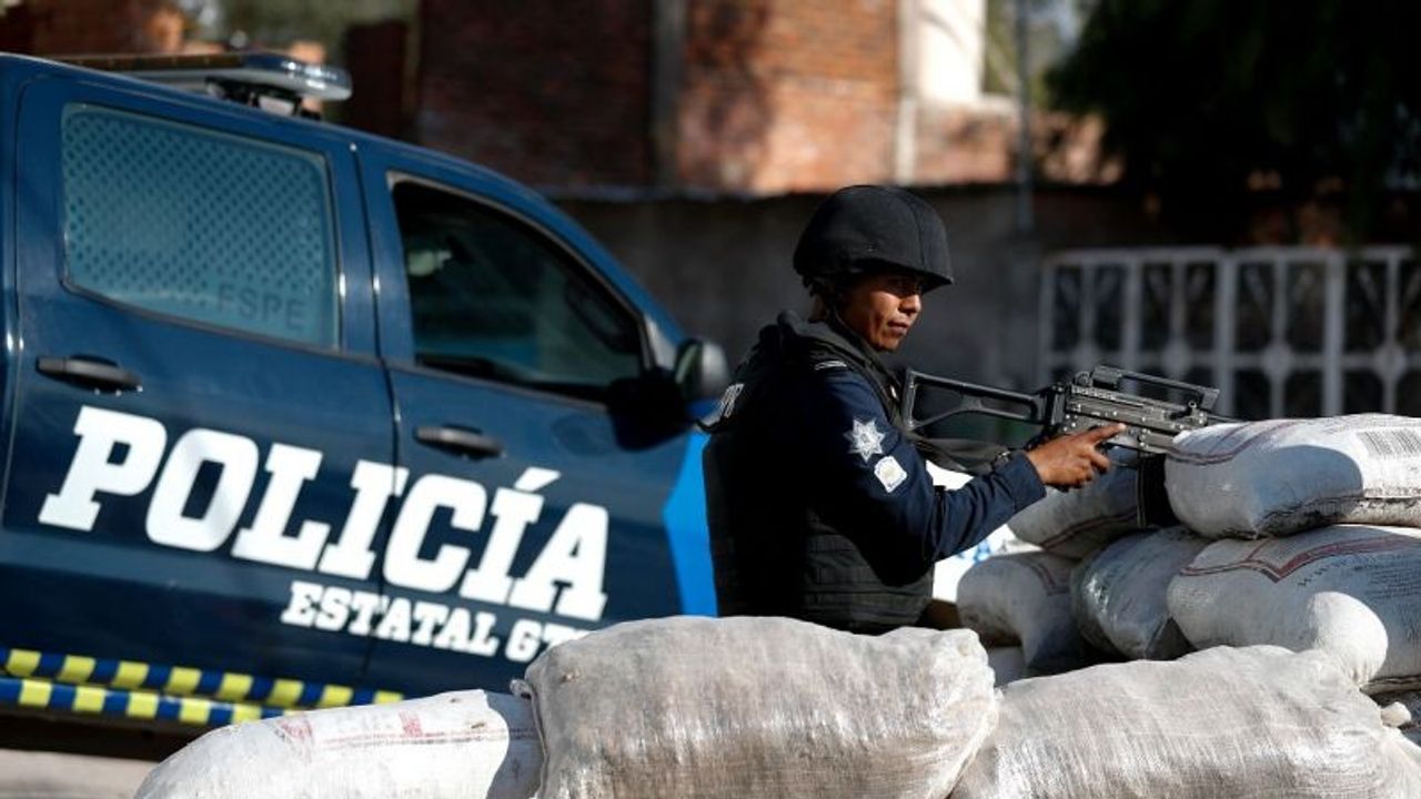 Meksika'da suç örgütüne yönelik operasyonda çete lideri dahil 16 kişi gözaltına alındı