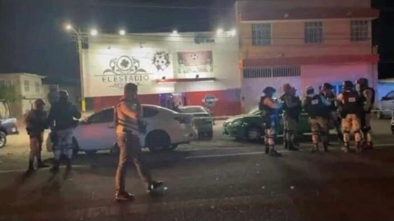 Meksika'da bir bar silahlı ve bombalı saldırıya uğradı: 9 ölü 10 yaralı