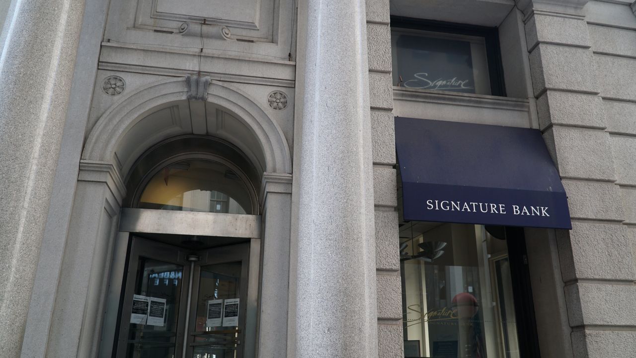 New York merkezli Signature Bank iflas etti
