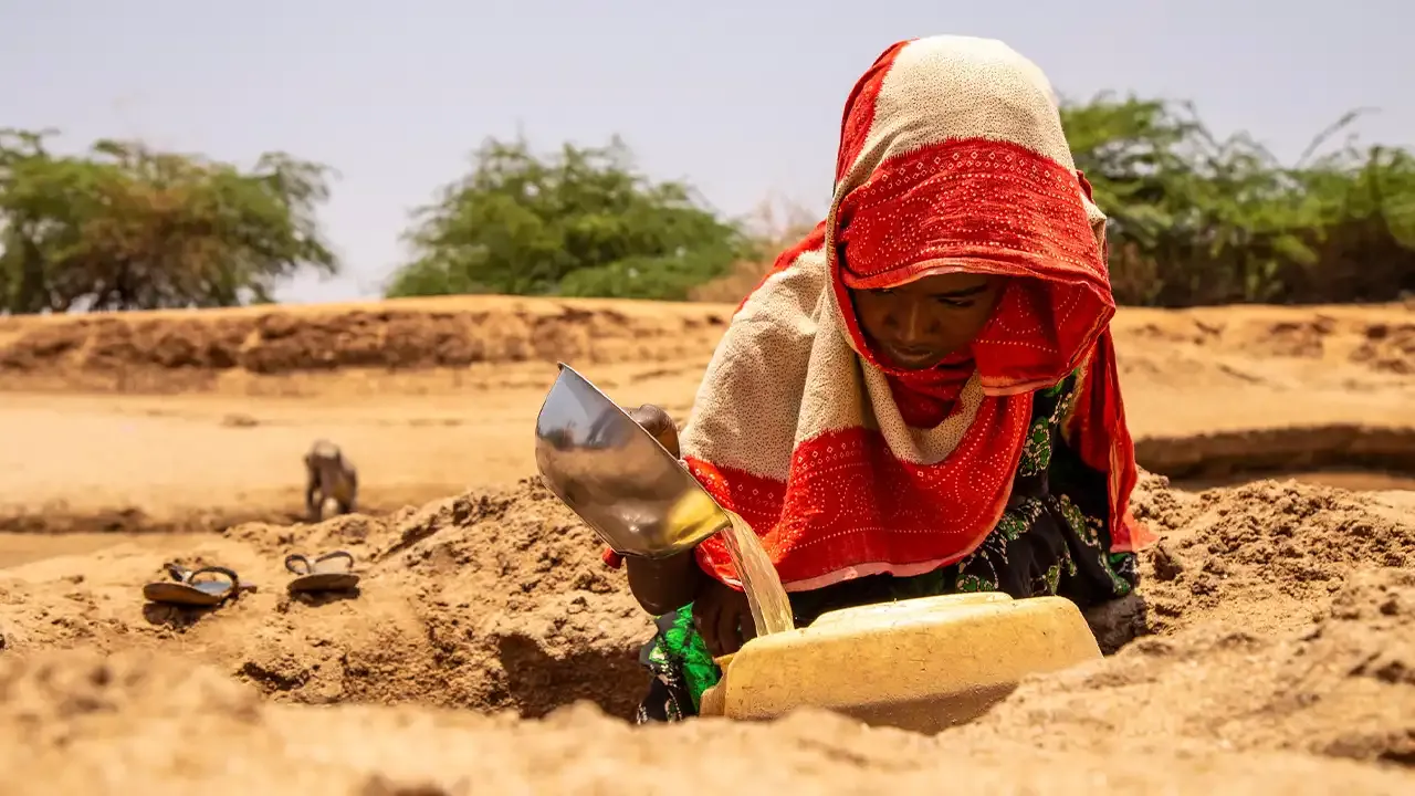 Somali'de kuraklık ve çatışmalar nedeniyle yüzlerce kişi kamplara sığındı