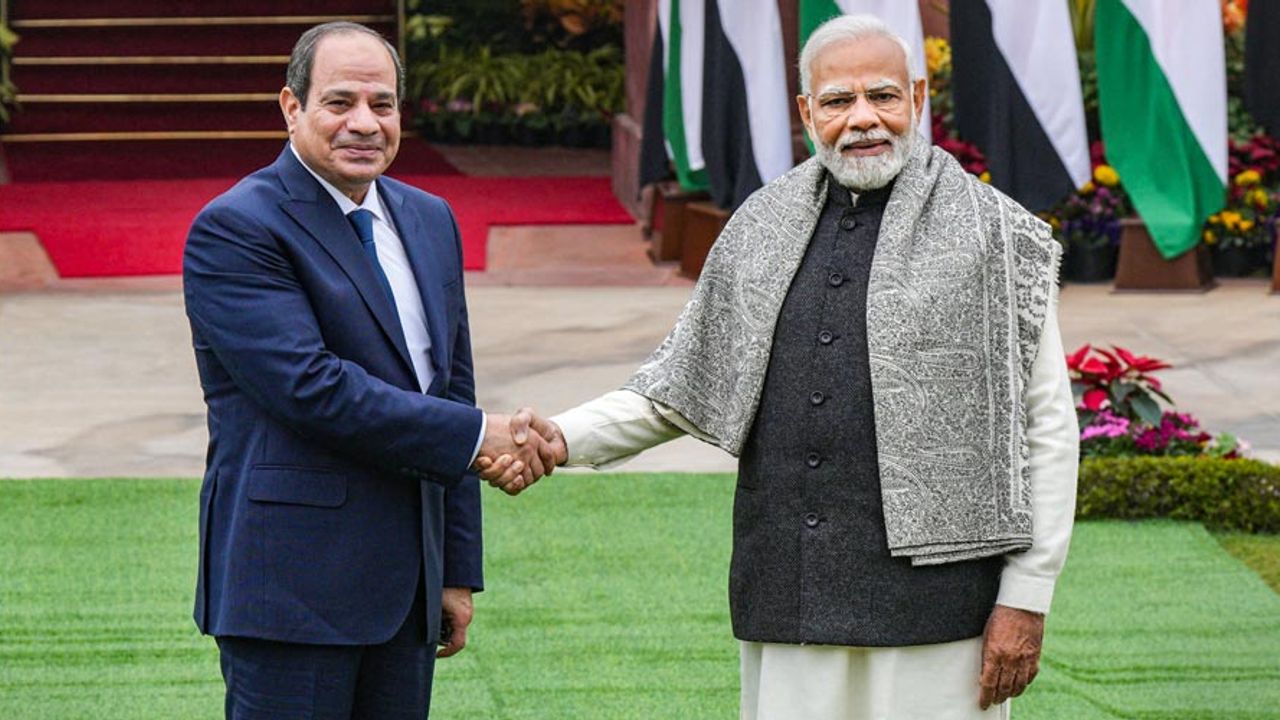 Hindistan Başbakanı Modi, Sisi ile stratejik ortaklık için "ortak bildiri" imzaladı