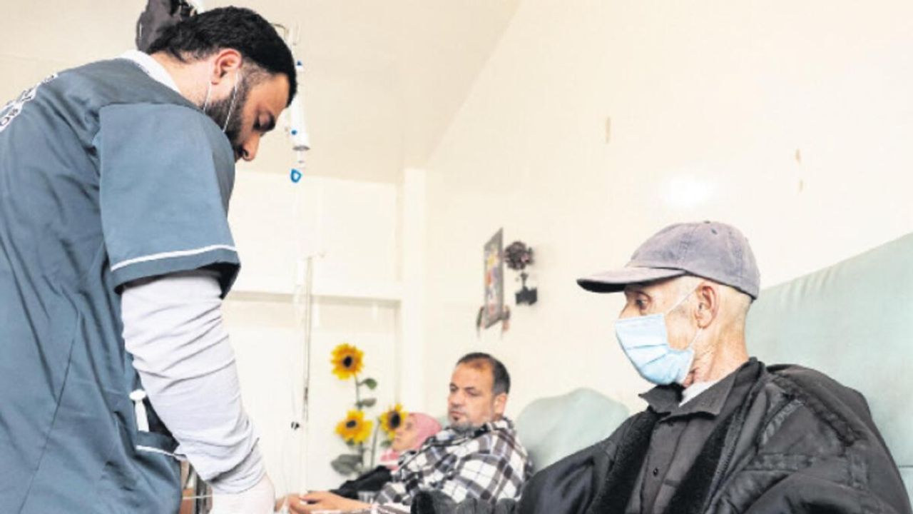 Kanser hastası Suriyelilere Türkiye'ye geçiş izni verildi