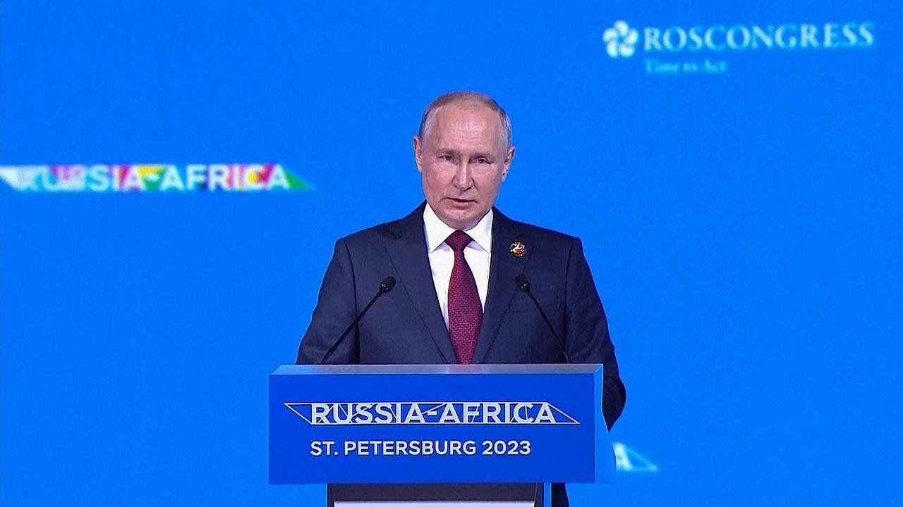 Putin: Rusya, altı Afrika ülkesine ücretsiz tahıl sevkiyatı yapacak