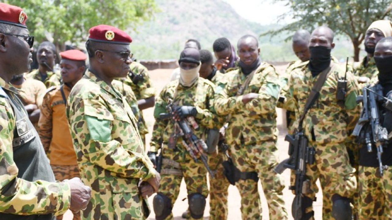Burkina Faso ve Mali, askeri müdahale halinde Nijer'in yanında yer alacak