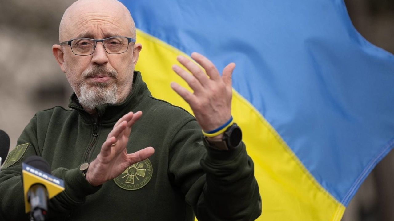 Ukrayna Savunma Bakanı yolsuzluk sebebiyle görevden alınacak