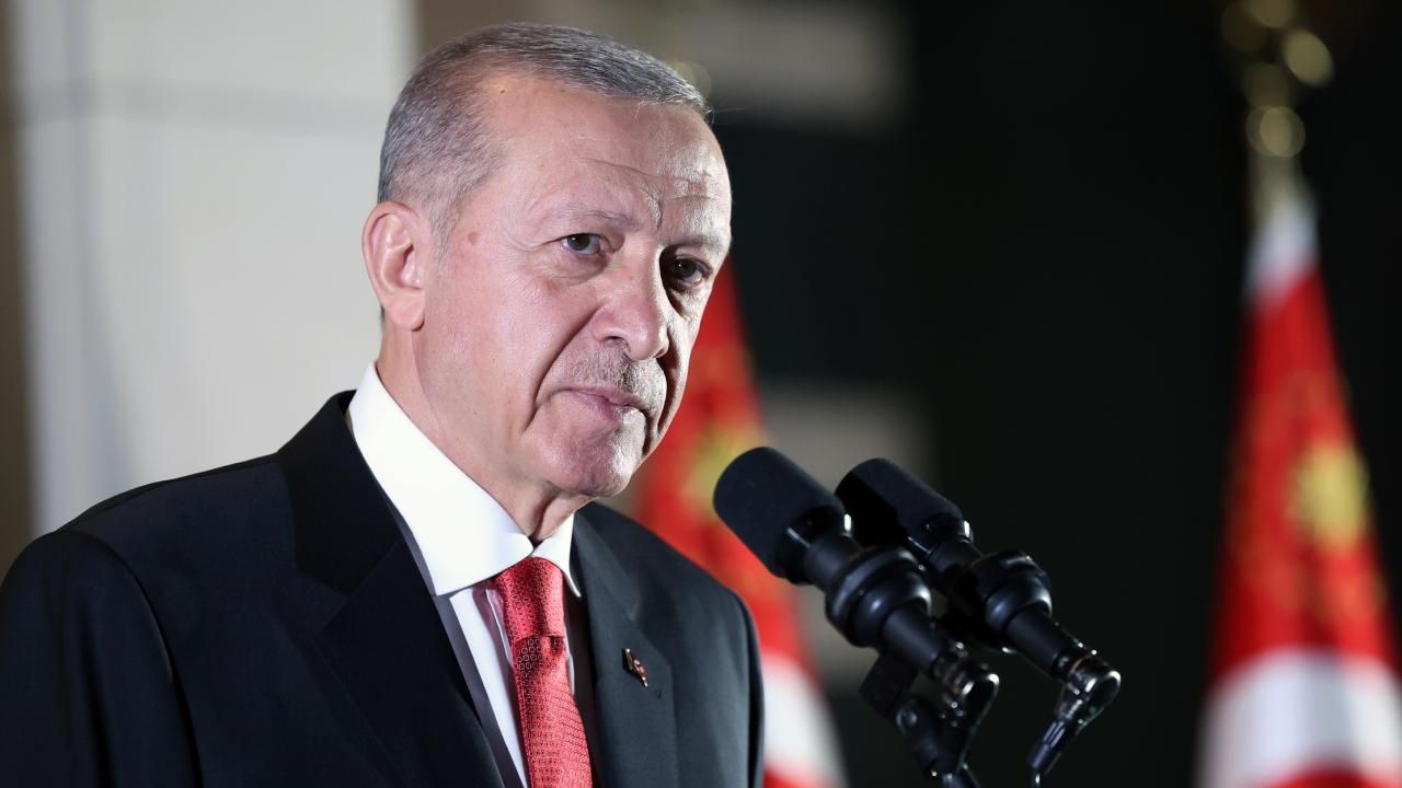 Erdoğan: “Türkiye, Ukrayna krizinin çözümünde anahtar rolü üstlenmiştir”