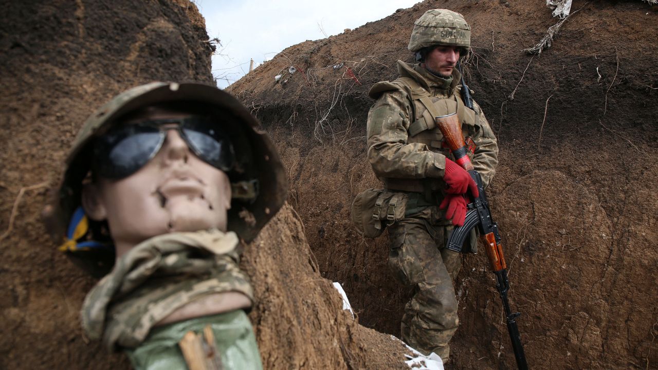 Eski CIA uzmanı Johnson: ‘Harkov’da cephe çöktü, Ukrayna ordusu panik içinde geri çekiliyor’