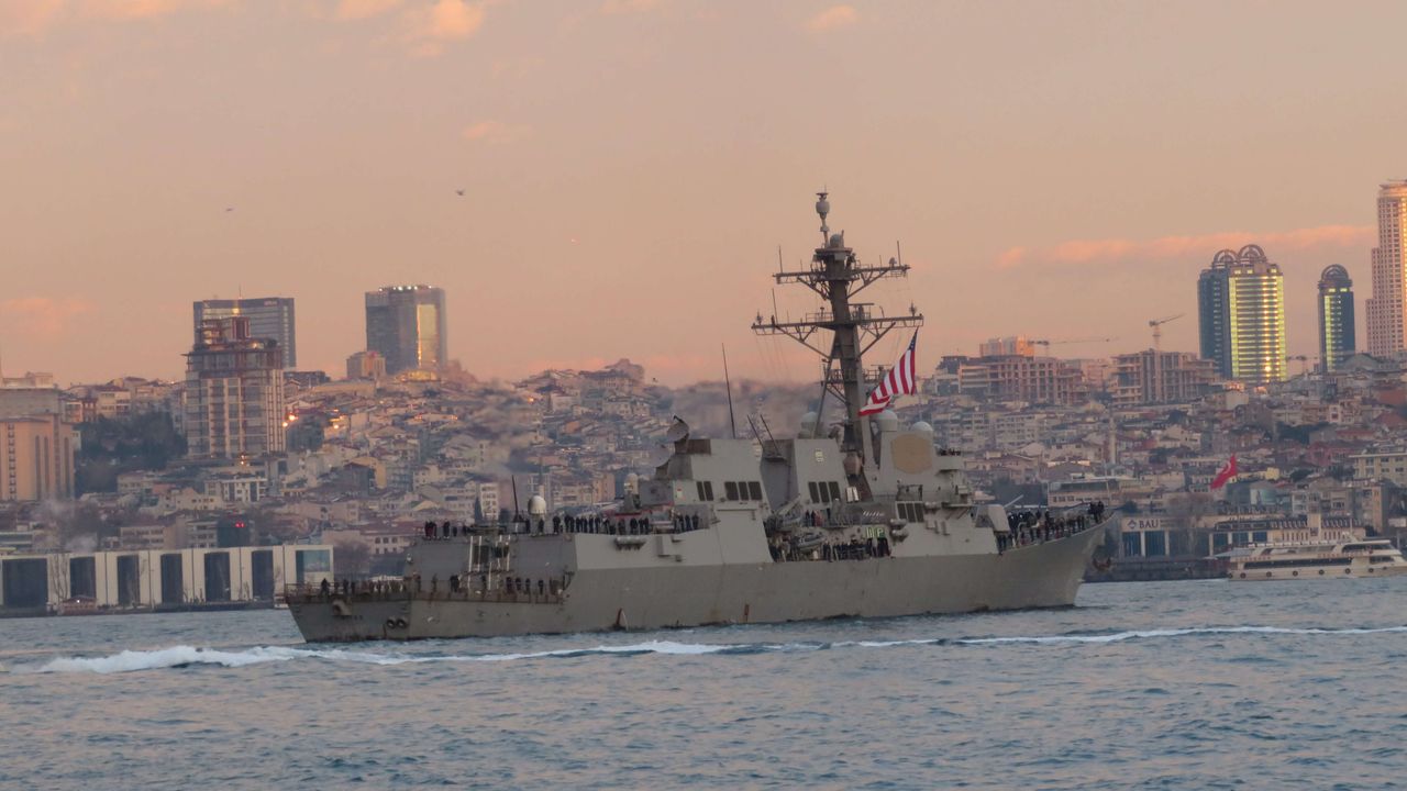 Amarikan Savaş Gemisi USS Nitse 6 ay sonra yine İstanbul'da