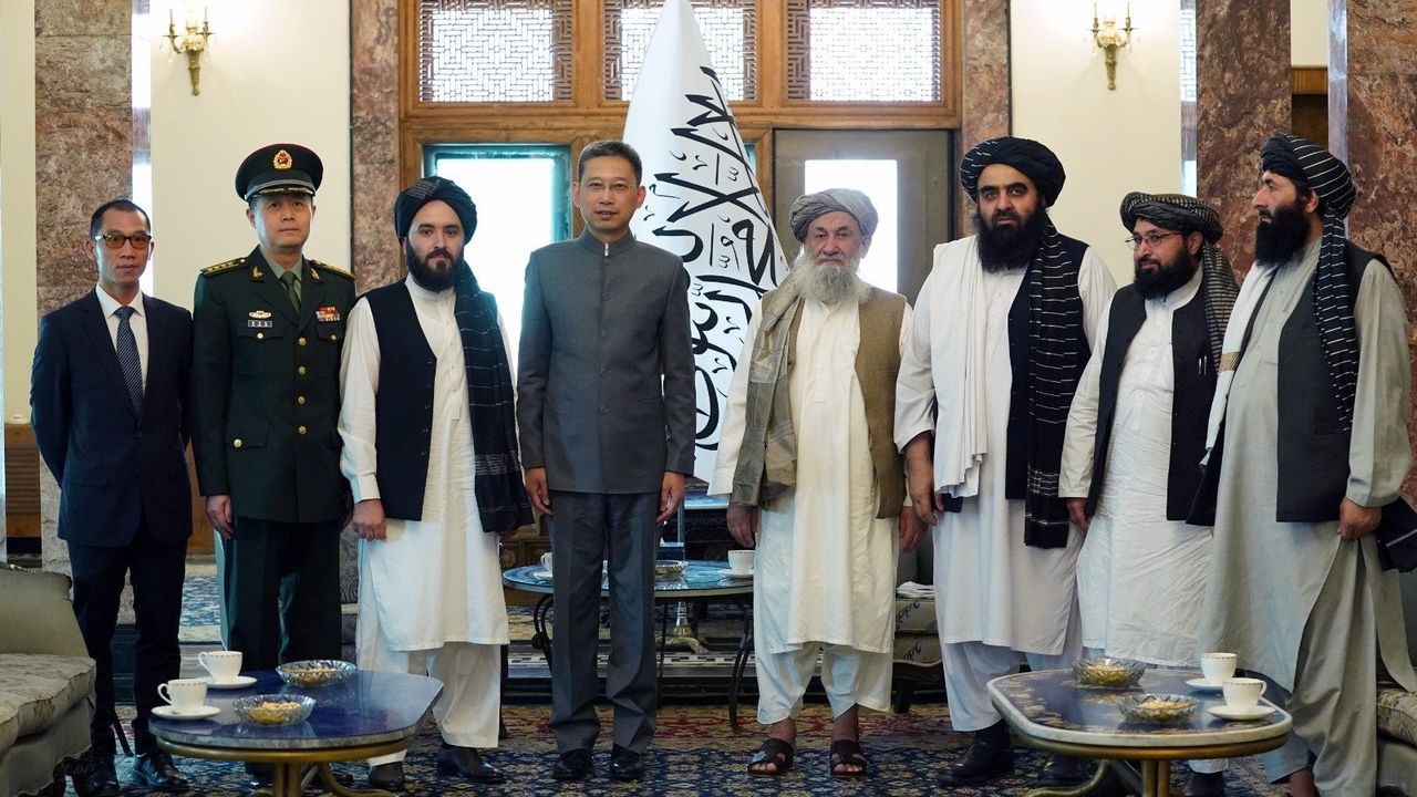 Çin Afganistan'a yeni büyükelçi atadı
