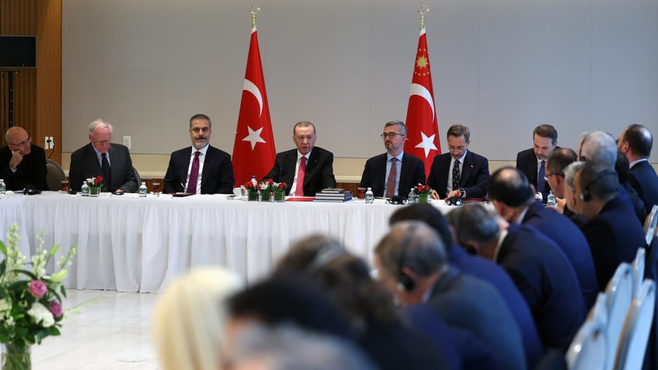 Erdoğan, "yuvarlak masa"da