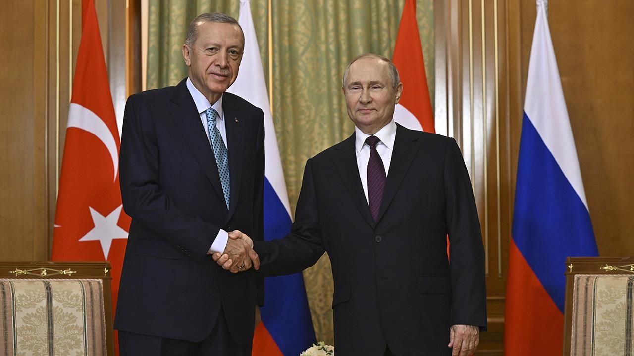 Cumhurbaşkanı Erdoğan ile Putin açıklamalarda bulundu