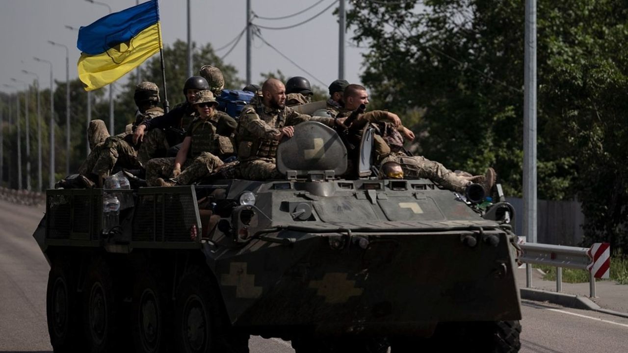 Ukrayna'nın güneydeki karşı saldırısı, ilk Rus savunma hattını aştı