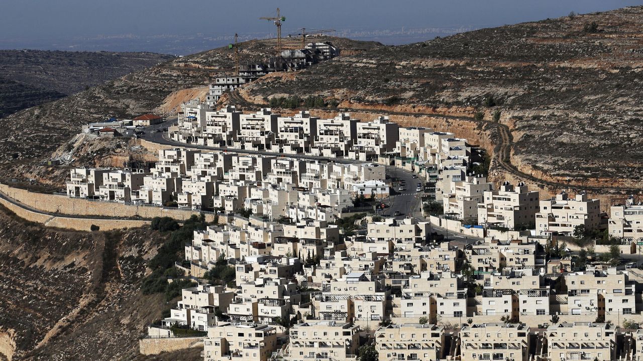 İsrail'in yasadışı Yahudi yerleşim yerlerinin payını artıran savaş bütçesi komisyondan geçti