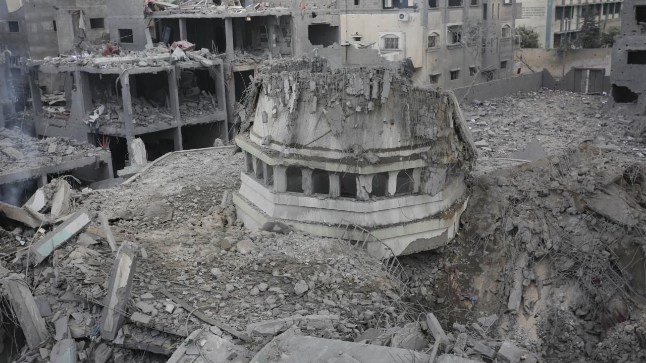 İşgalci İsrail, Gazze'de 7 Ekim'den bu yana 31 camiyi tamamen yıktı