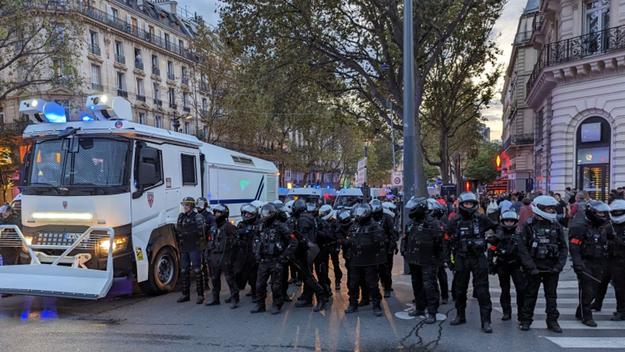 Küfür tek millettir! Paris'te Filistin'e destek gösterisine müdahale edildi