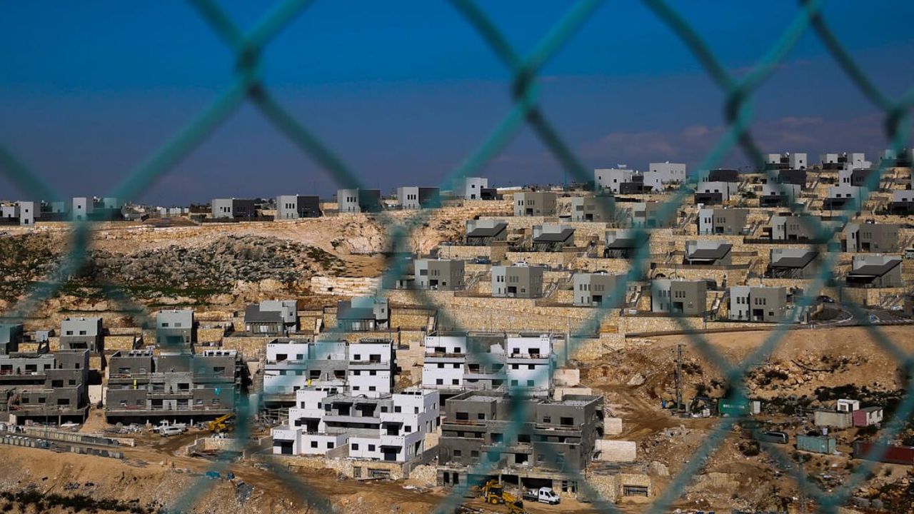 İşgalci Yahudiler Temmuz 2023'ten bu yana Batı Şeria'da 13 Filistinli aileyi yerinden etti