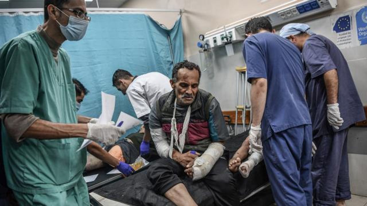 Yahudiler, Gazze'deki Endonezya Hastanesini kuşattı