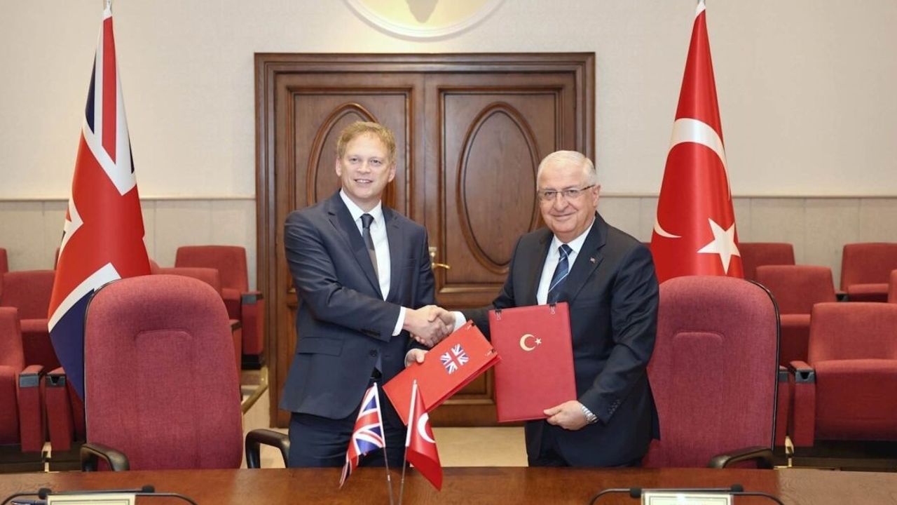Türkiye ve İngiltere arasında "Savunma İşbirliği Niyet Beyanı" imzalandı