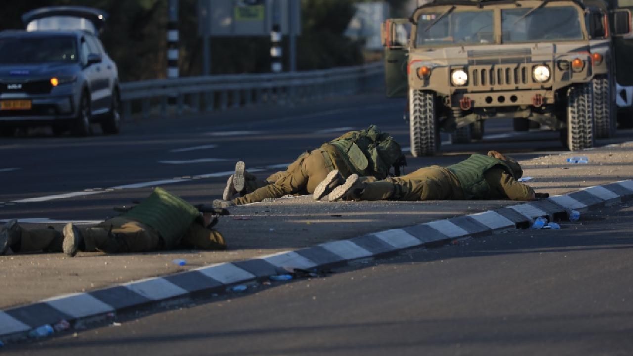 48 saat içinde 50 İsrail askeri defnedildi