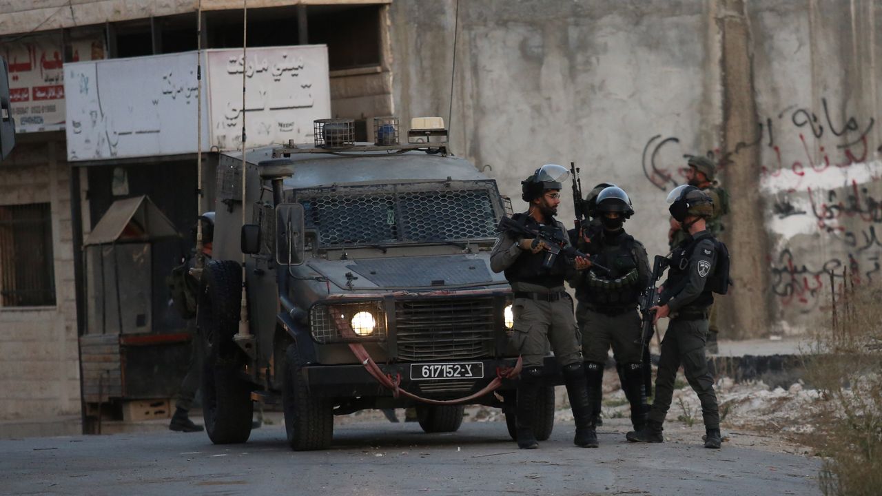 Terörist Yahudiler, Batı Şeria'da 32 Filistinliyi daha gözaltına aldı